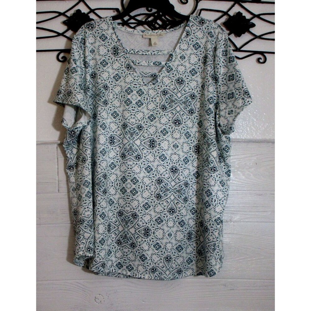 EMALINE Knit Top Women's Size 1X Short Sleeve Multicolored Floral V Neck